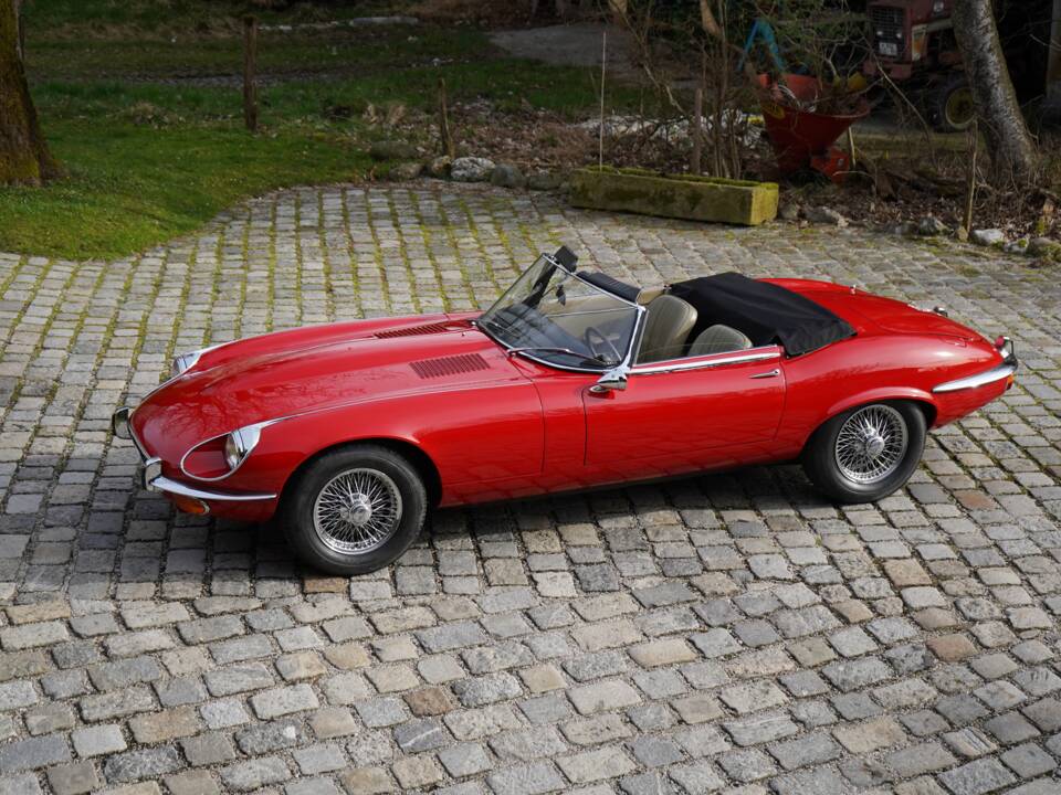 Bild 12/12 von Jaguar E-Type V12 (1972)