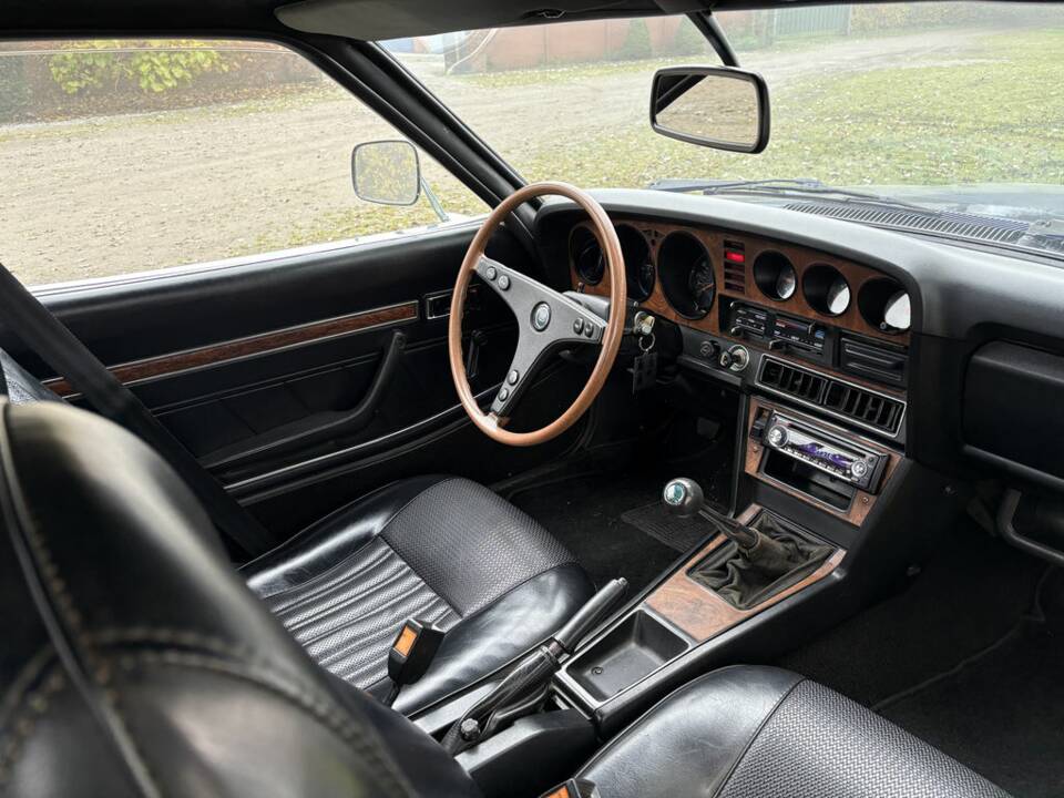 Image 2/8 of Toyota Celica Liftback (1977)