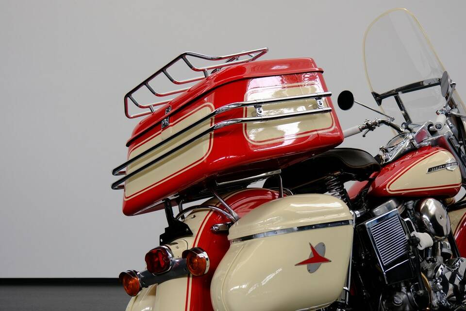 Image 67/75 of Harley-Davidson FL Panhead (1965)