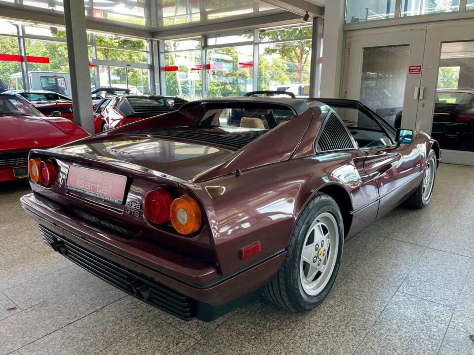 Afbeelding 4/20 van Ferrari 328 GTS (1989)