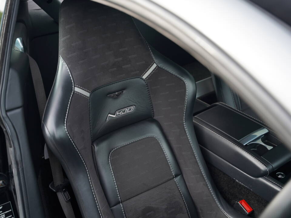 Imagen 17/50 de Aston Martin V8 Vantage N430 (2016)