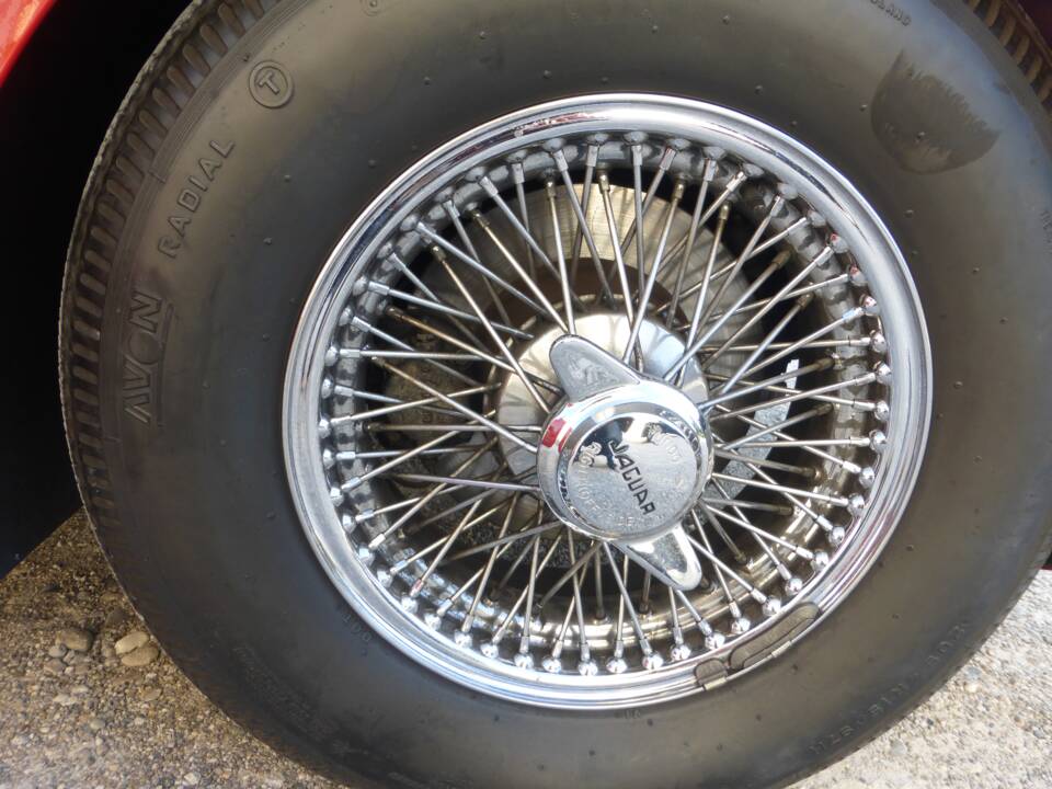 Image 155/174 of Jaguar XK 150 3.4 S OTS (1958)
