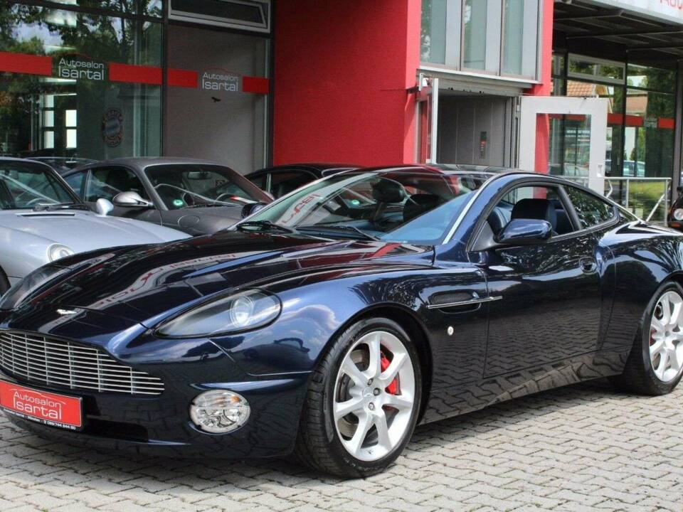Immagine 5/15 di Aston Martin V12 Vanquish (2004)