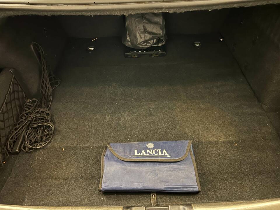 Bild 18/20 von Lancia Thesis 2.4 Multijet (2008)