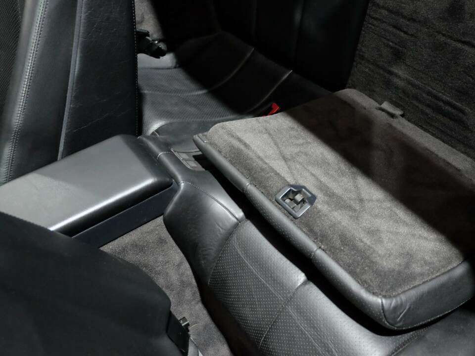 Image 18/51 of Mercedes-Benz 500 SL (1992)