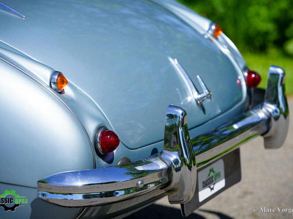 Image 39/51 of Austin-Healey 100&#x2F;6 (BN4) (1958)