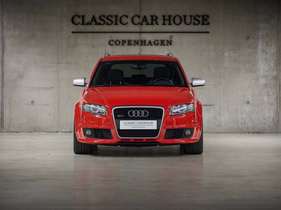 Image 2/95 of Audi RS4 Avant (2006)