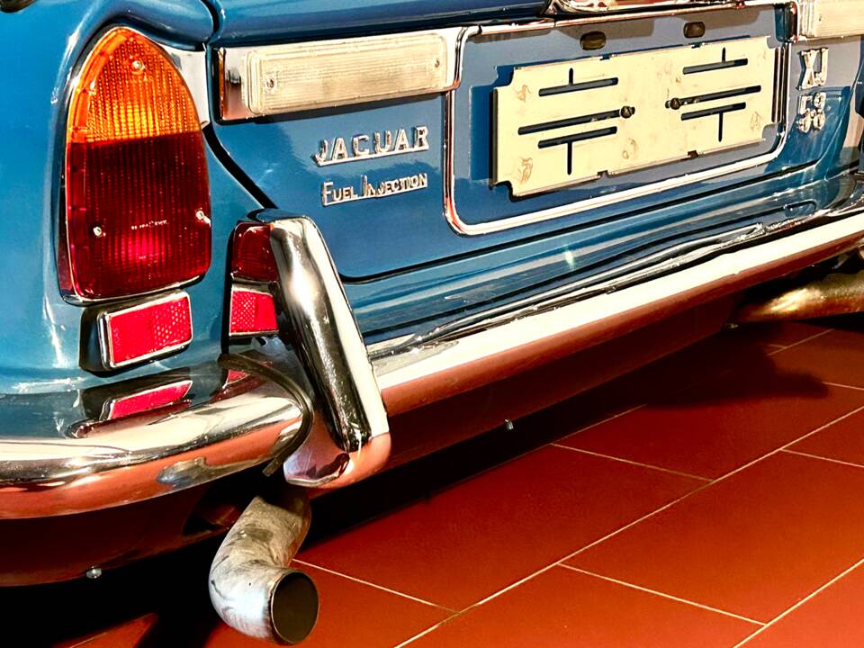 Image 5/13 of Jaguar XJ 12 (1979)