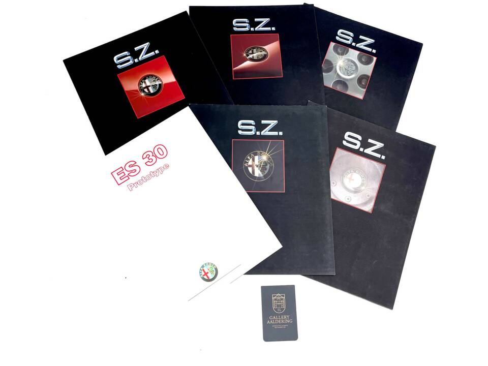 Image 14/50 de Alfa Romeo SZ (1991)