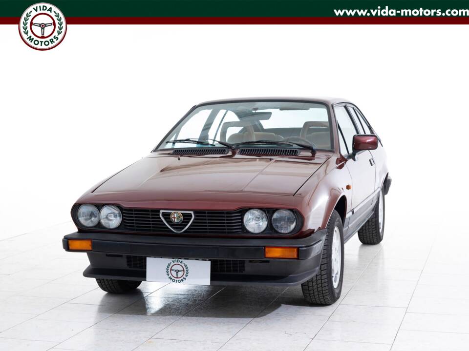 Image 1/11 of Alfa Romeo GTV 2.0 (1986)