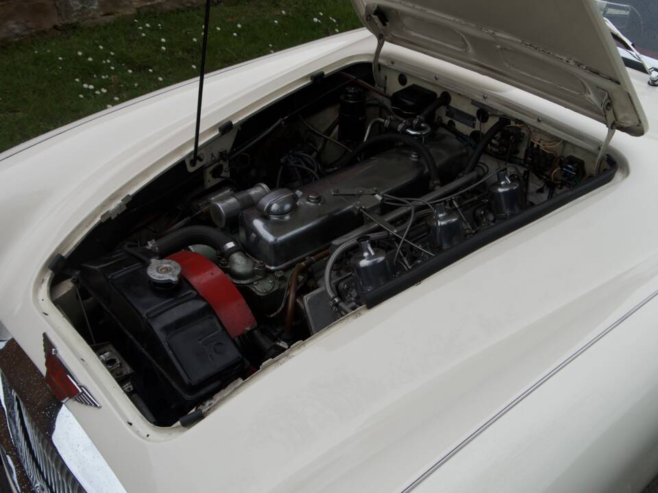 Image 17/27 of Austin-Healey 3000 Mk II (BT7) (1961)