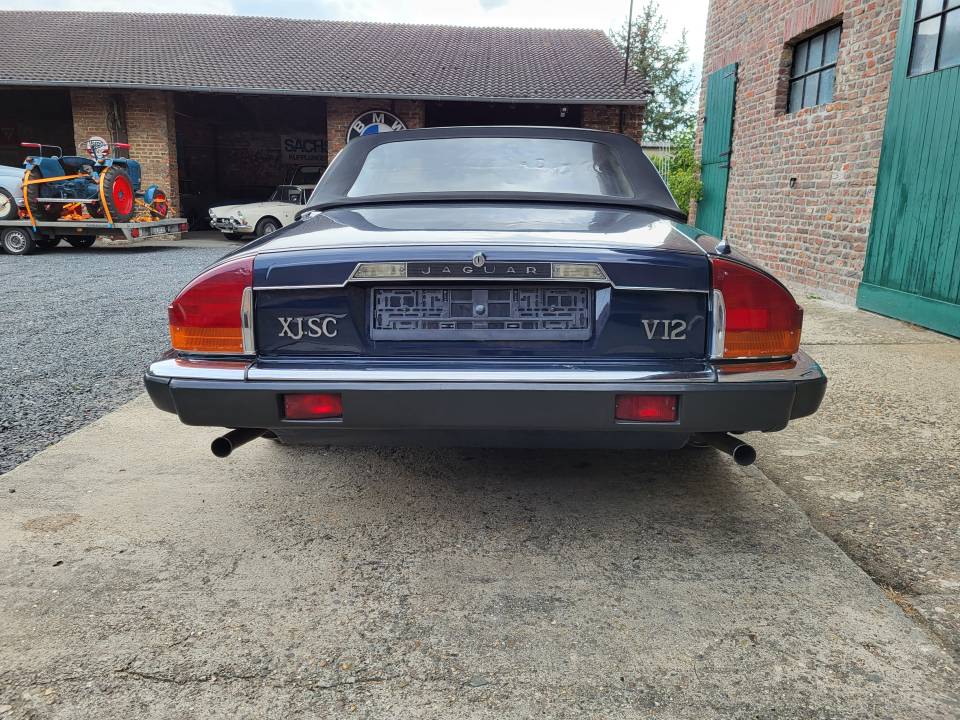 Image 8/38 of Jaguar XJ-SC H.E. (1986)