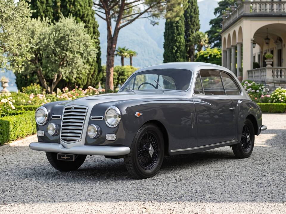 Image 1/50 of Lancia Augusta Ghia (1935)
