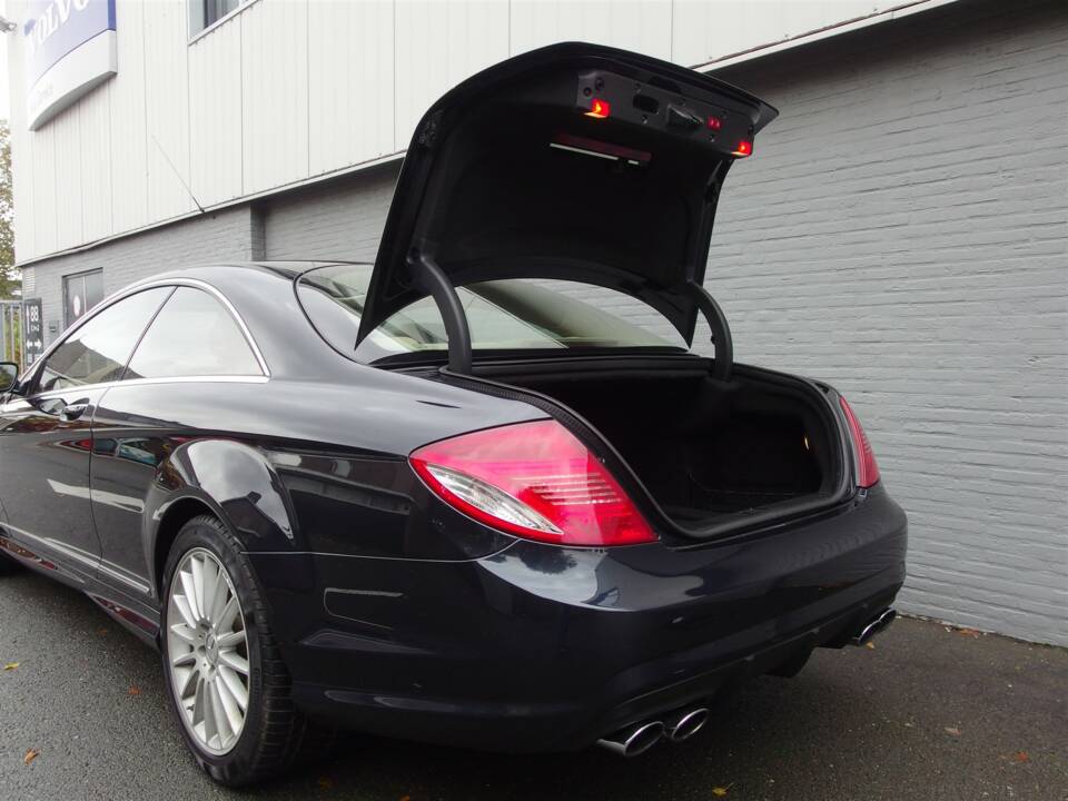 Bild 36/49 von Mercedes-Benz CL 63 AMG (2007)