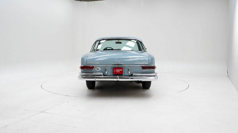 Immagine 7/15 di Mercedes-Benz 280 SE (1968)