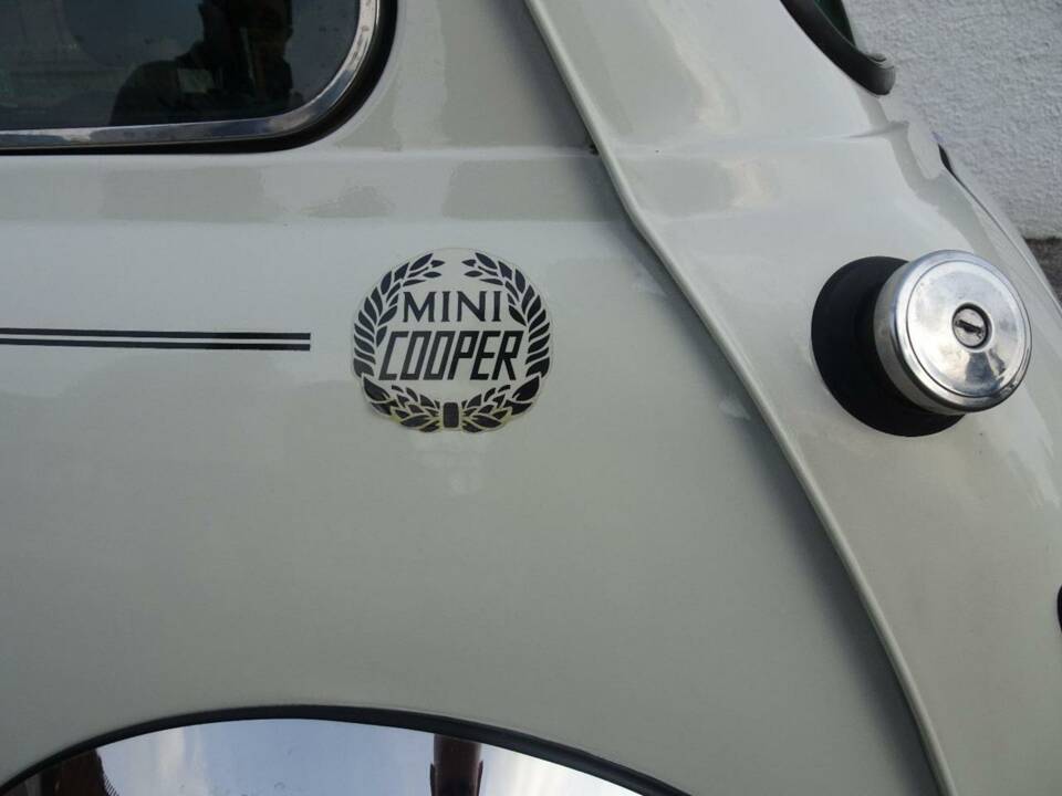 Immagine 26/43 di Mini Cooper 1,3i (1995)