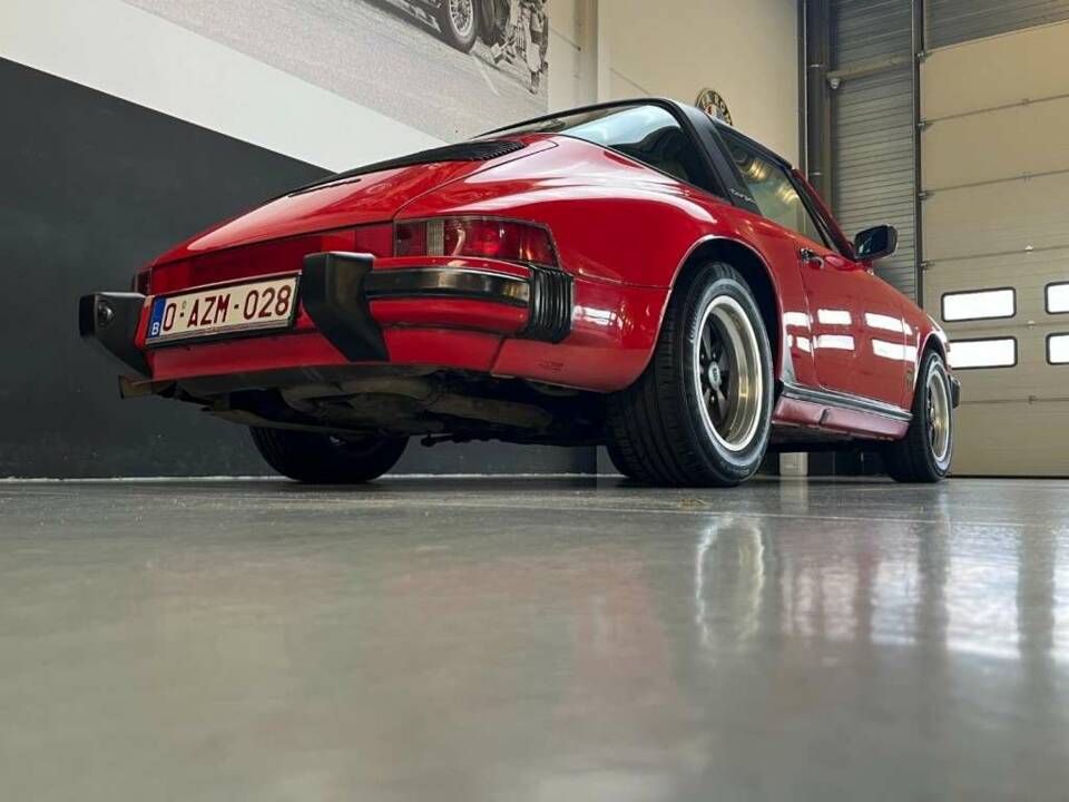 Image 43/50 of Porsche 911 Carrera 3.2 (1987)