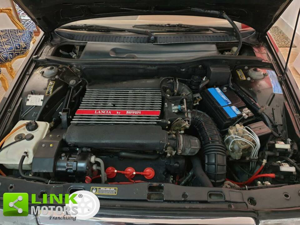 Immagine 9/50 di Lancia Thema 8.32 (1989)