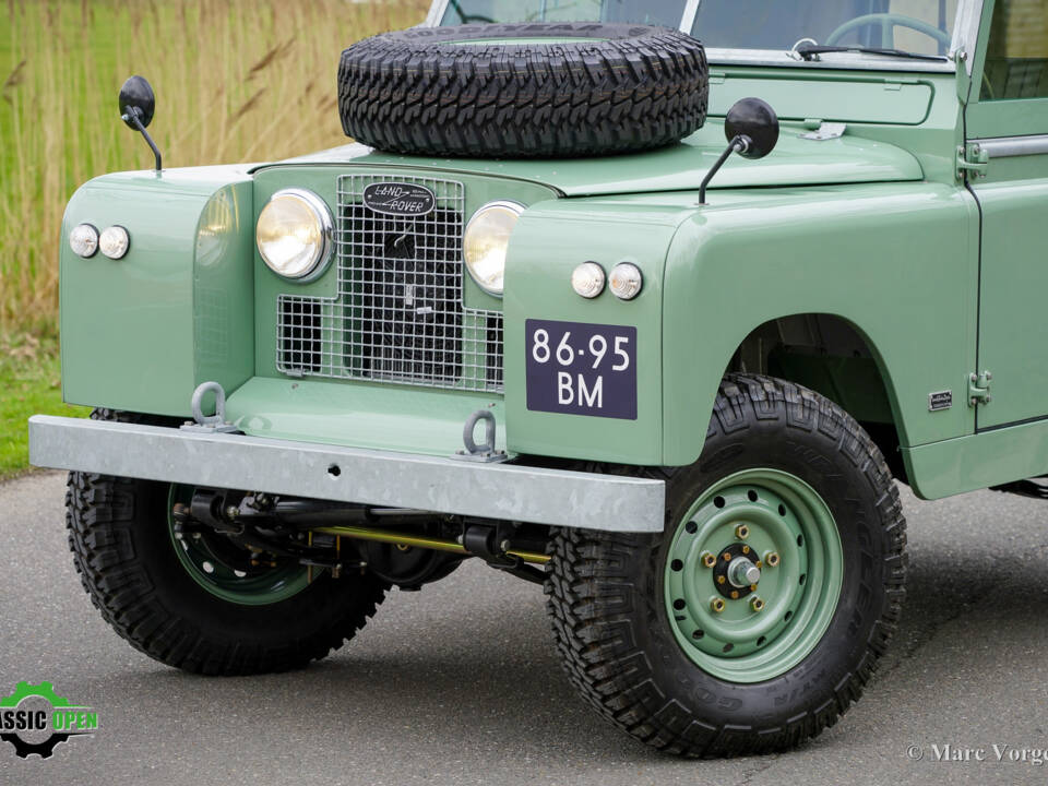 Bild 18/72 von Land Rover 88 (1966)