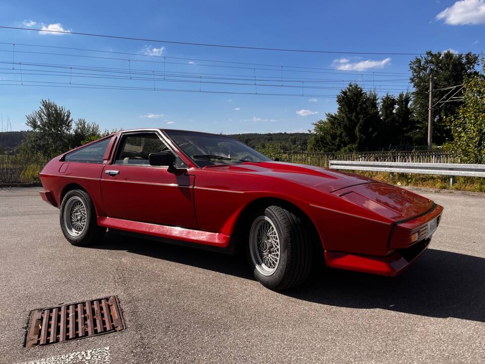 Image 4/7 of TVR Tasmin 350i +2 (1983)