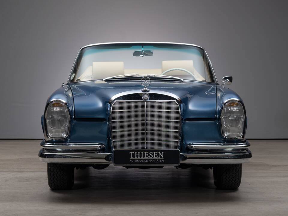 Bild 3/34 von Mercedes-Benz 250 SE (1966)