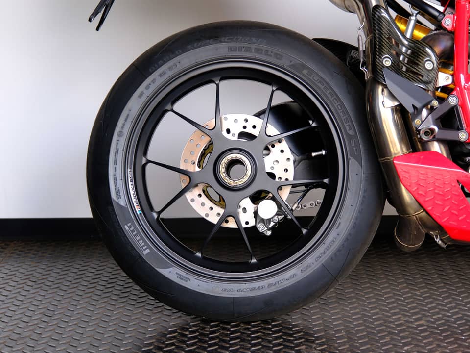 Image 15/98 of Ducati 1098 R (2010)