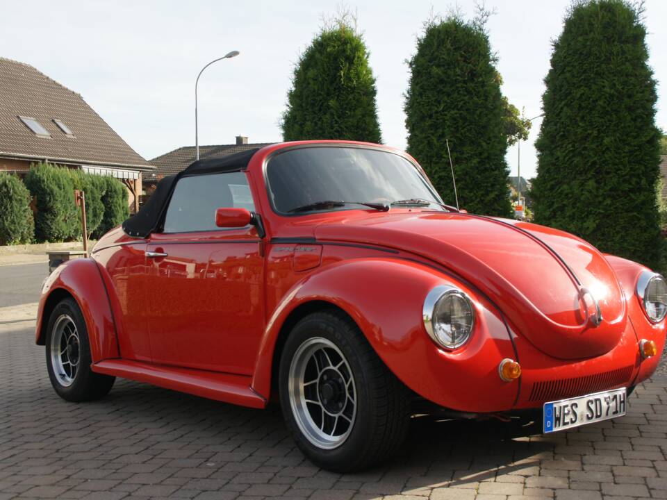 Image 2/9 de Volkswagen Beetle Speedster (1973)