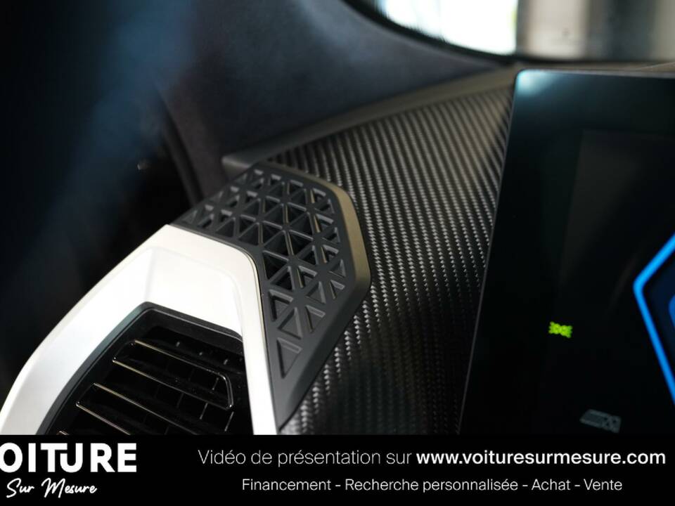 Image 27/50 de BMW XM (2023)