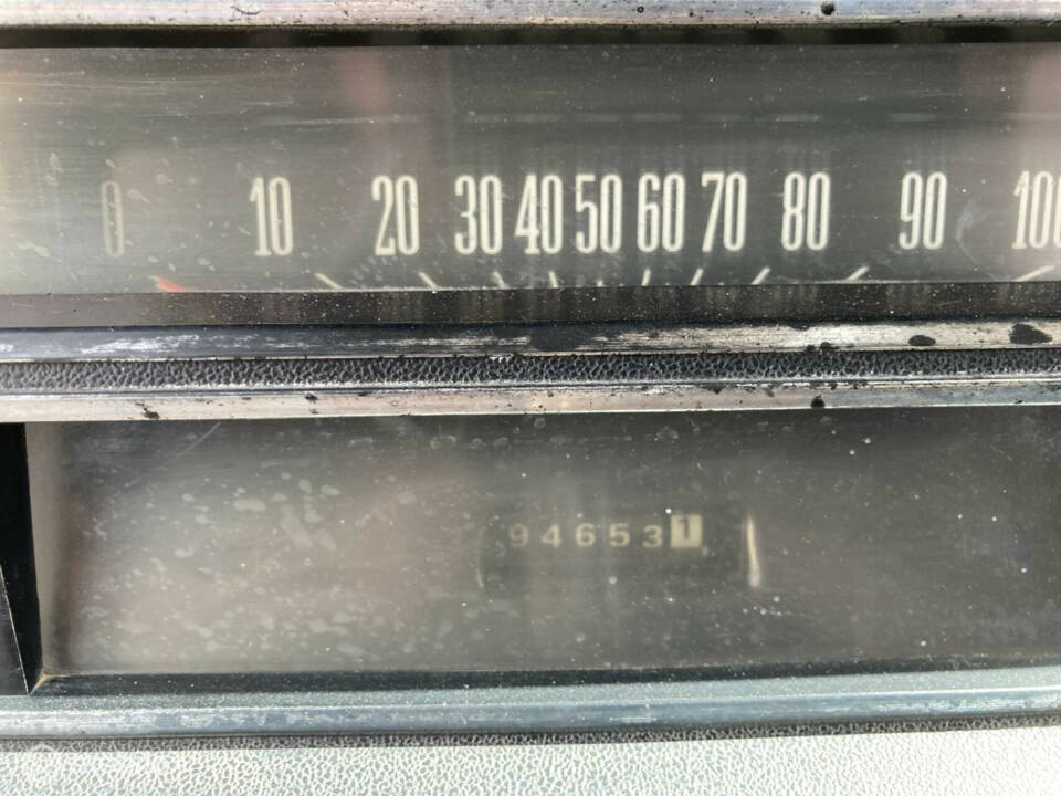 Image 47/50 of Ford Econoline E 300 (1971)