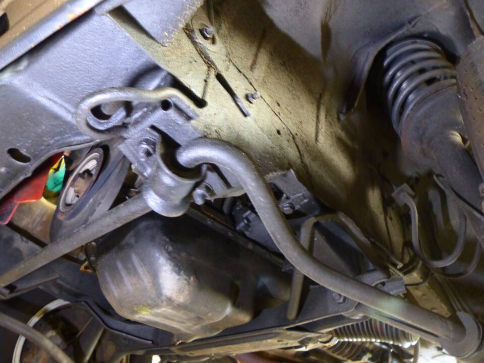 Image 36/76 of BMW 323i (1982)