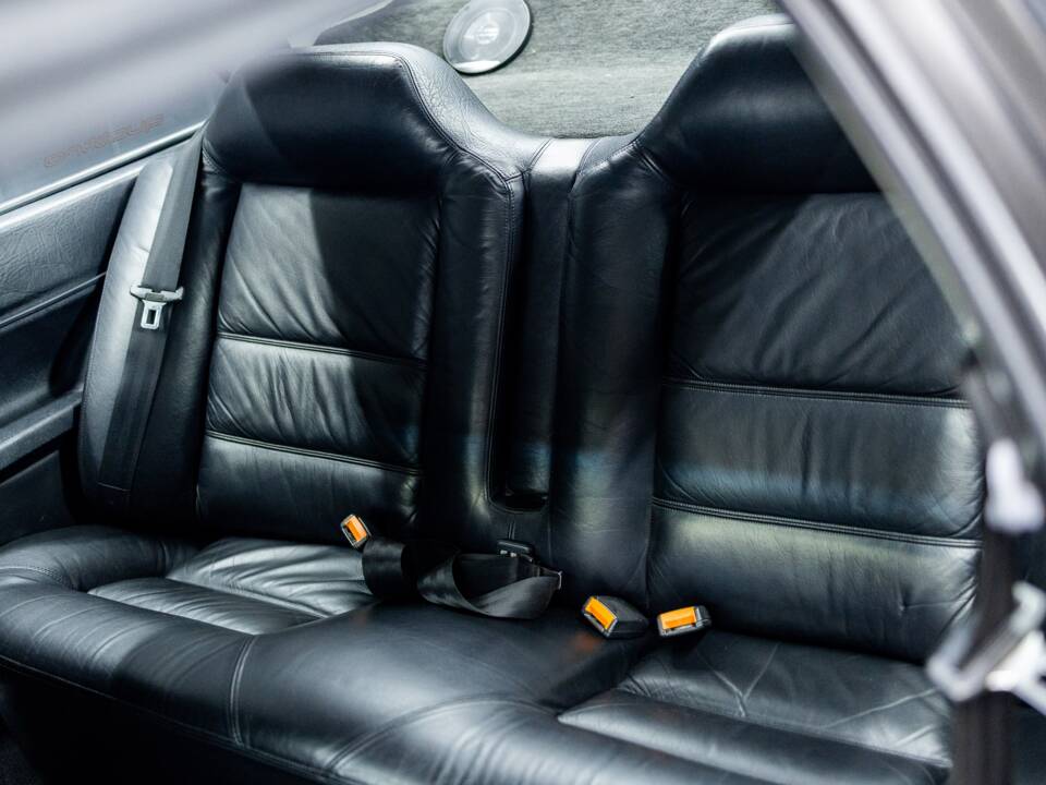 Image 36/46 of Audi 200 Avant quattro - 2.1 Turbo (1985)