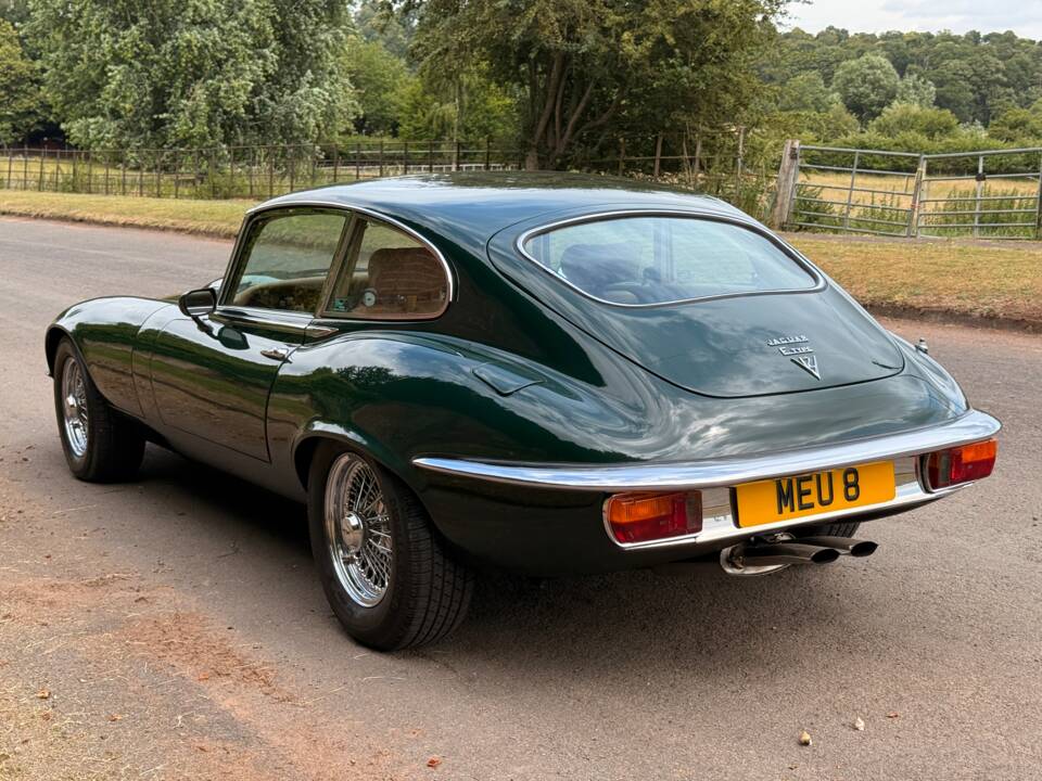 Afbeelding 3/17 van Jaguar E-Type V12 (2+2) (1973)