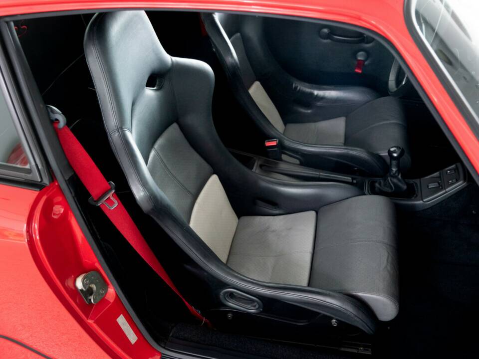 Bild 32/39 von Porsche 911 Carrera RS (1992)