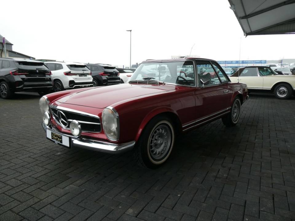 Image 3/27 of Mercedes-Benz 280 SL (1970)