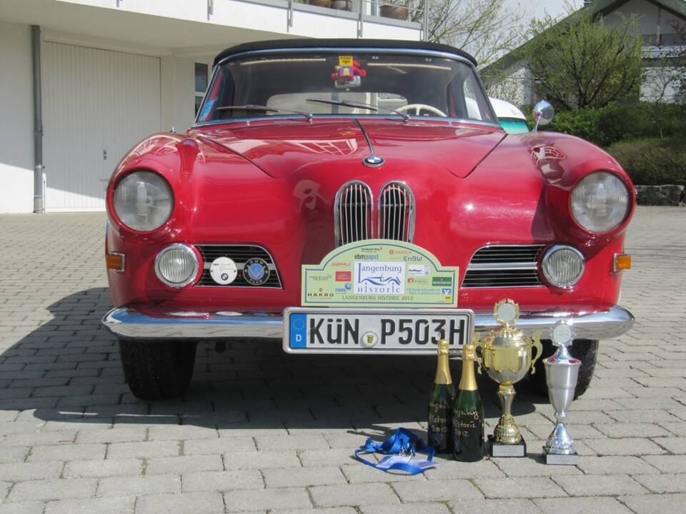 Immagine 2/58 di BMW 503 (1959)