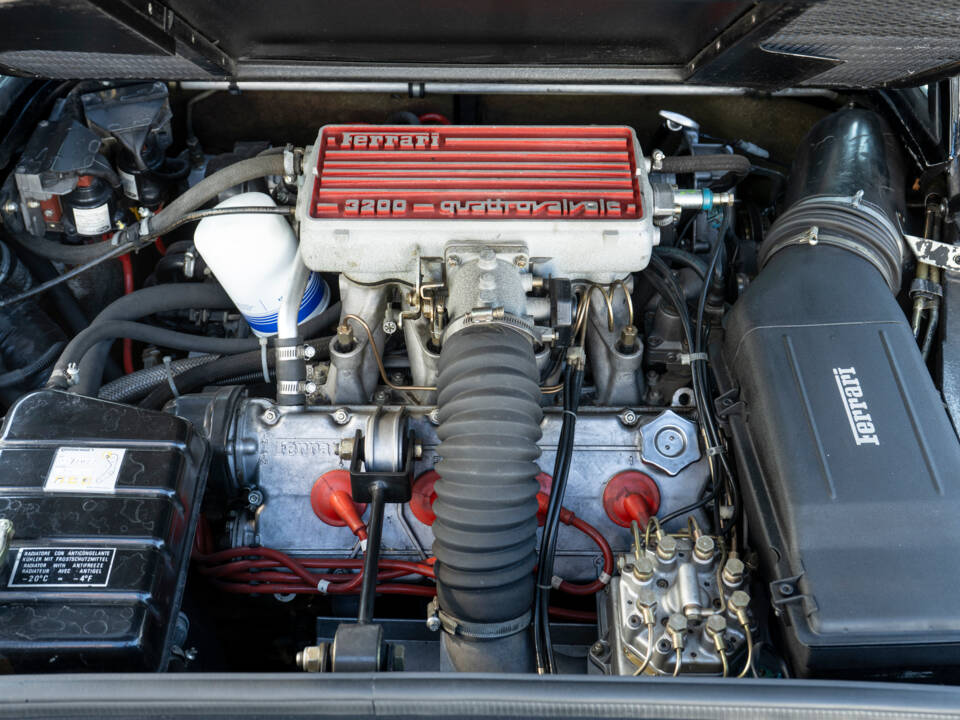 Image 13/17 of Ferrari 328 GTB (1988)
