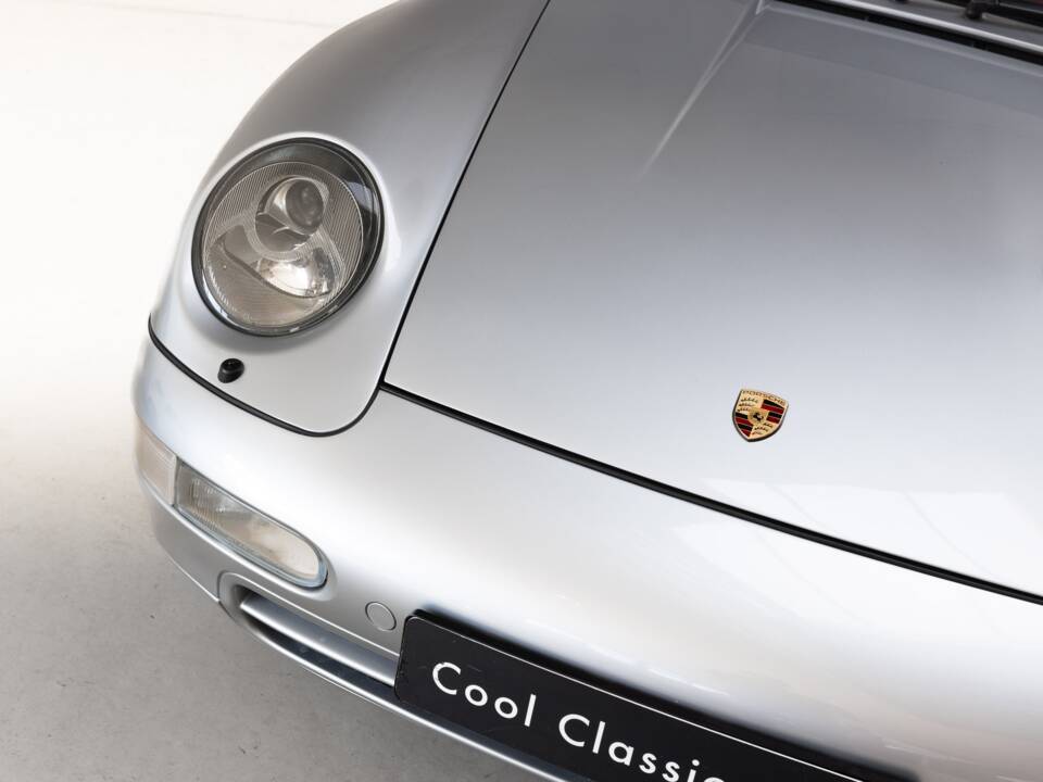Immagine 28/32 di Porsche 911 Carrera (1994)
