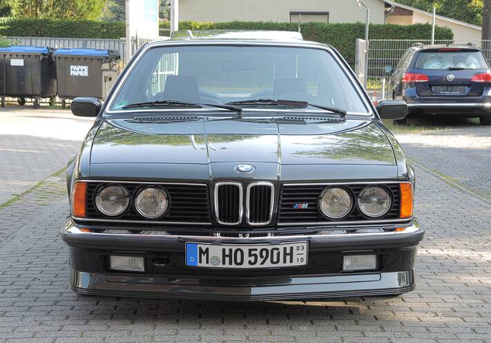 Bild 1/10 von BMW M 635 CSi (1984)