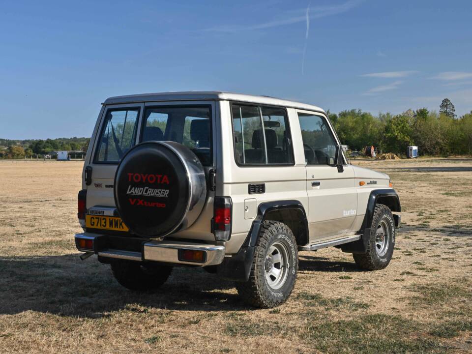 Bild 11/50 von Toyota Landcruiser Turbo LJ 70 (1989)