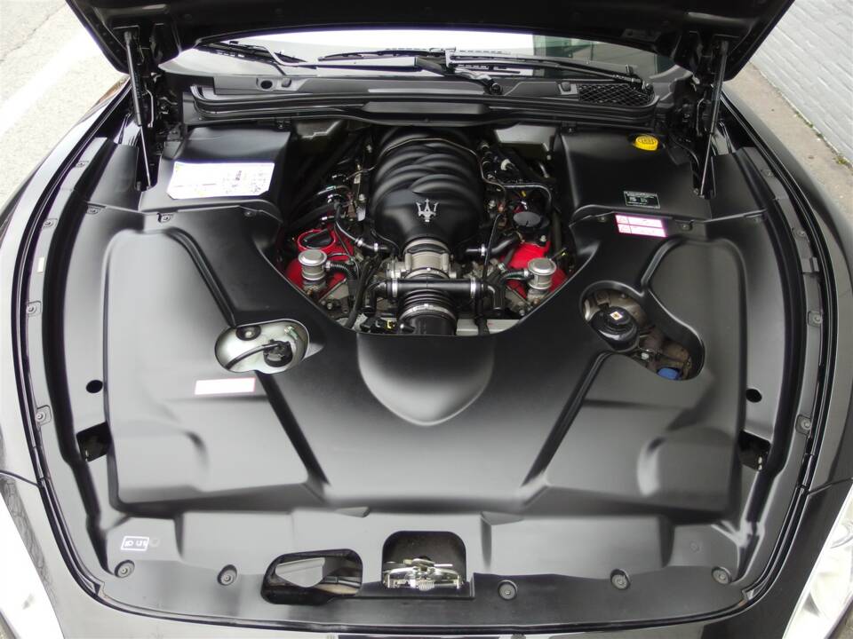 Immagine 66/93 di Maserati GranCabrio 4.7 (2010)