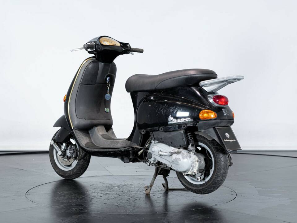 Bild 2/22 von Piaggio Vespa ET2 50 (1997)
