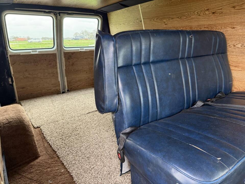 Bild 12/19 von Chevrolet Sportsvan LWB (1993)