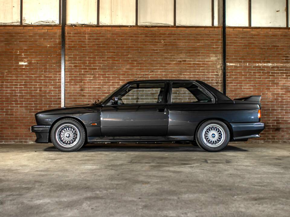 Image 5/65 of BMW M3 (1986)