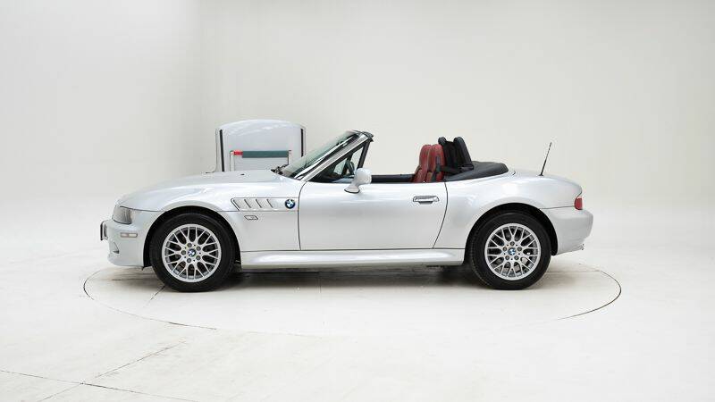 Bild 8/15 von BMW Z3 2.2i (2001)