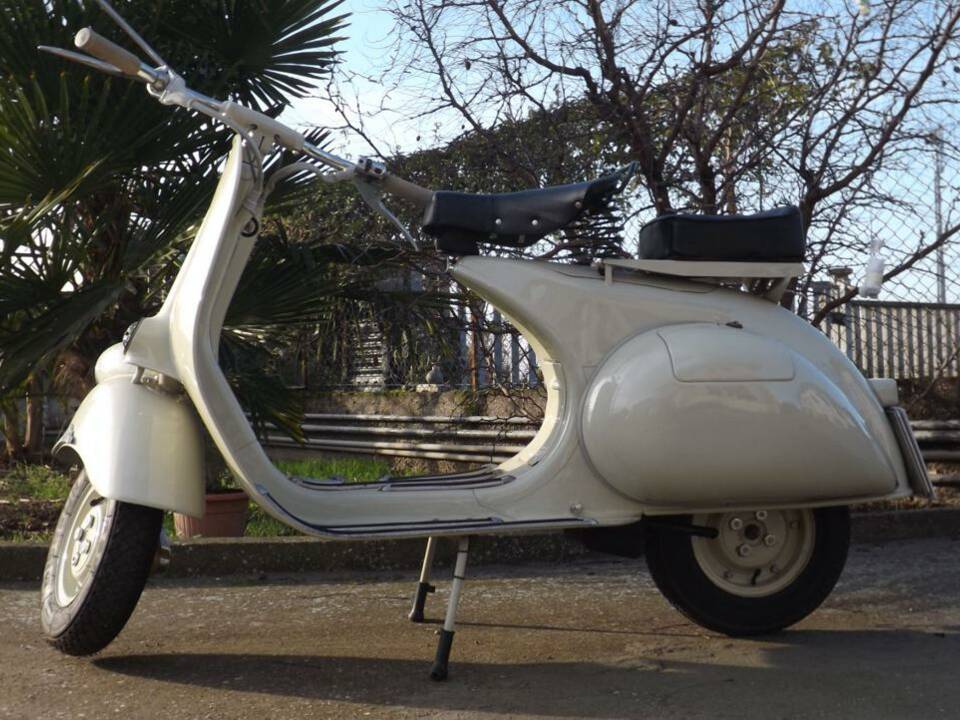 Immagine 1/38 di Piaggio Vespa 125 (1957)