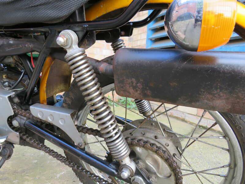 Bild 29/32 von Yamaha DUMMY (1972)