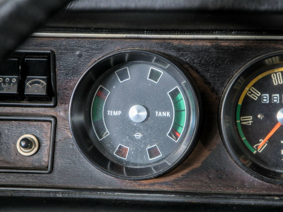 Image 20/50 of Opel Olympia 1700 S (1968)