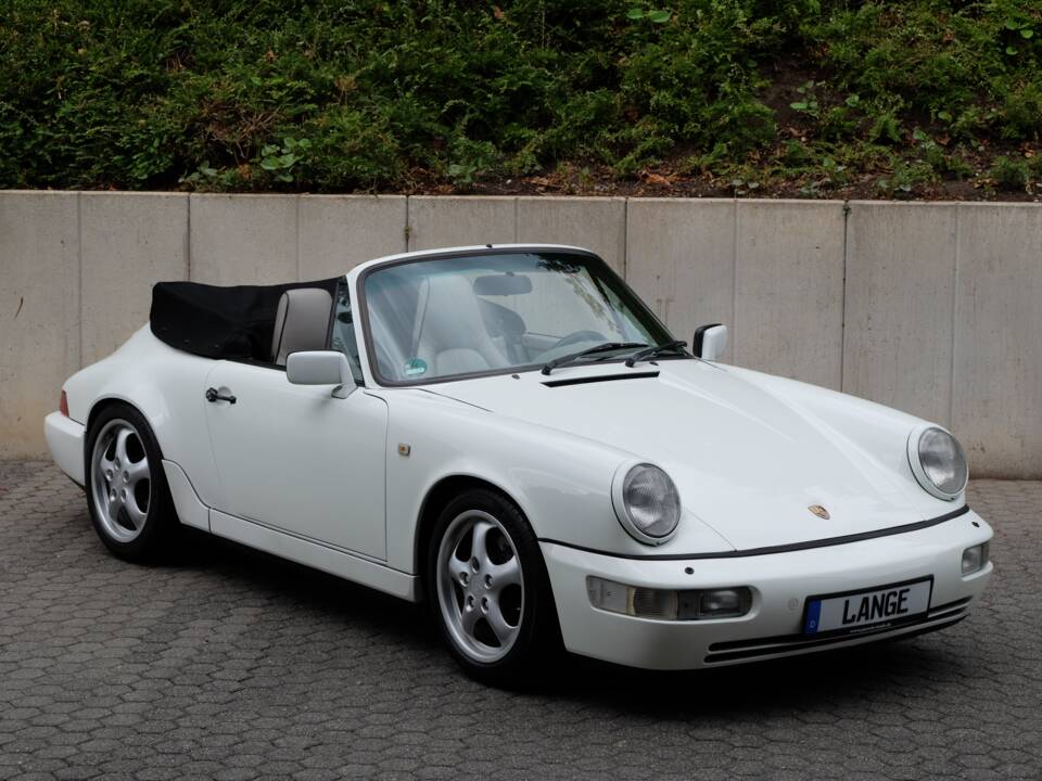 Image 6/60 de Porsche 911 Carrera 2 (1991)