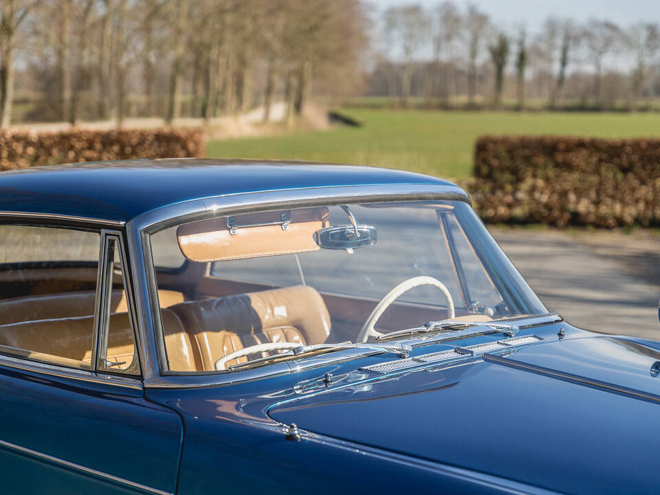 Image 29/45 de BMW 503 (1958)