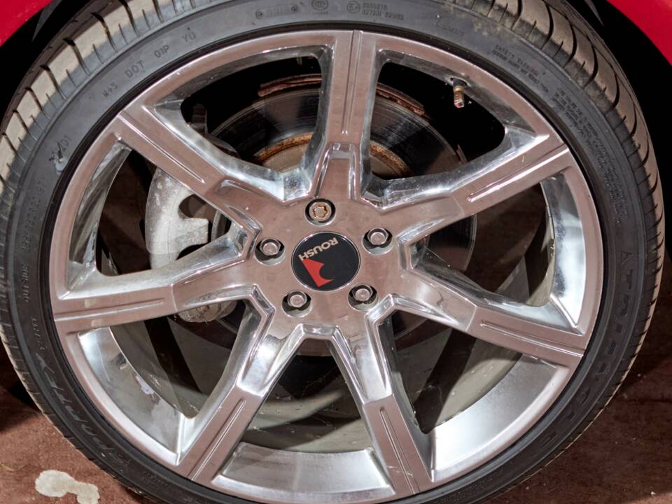 Image 43/68 of Ford Mustang GT (2005)